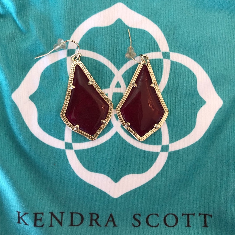 ✨Kendra Scott Earrings✨